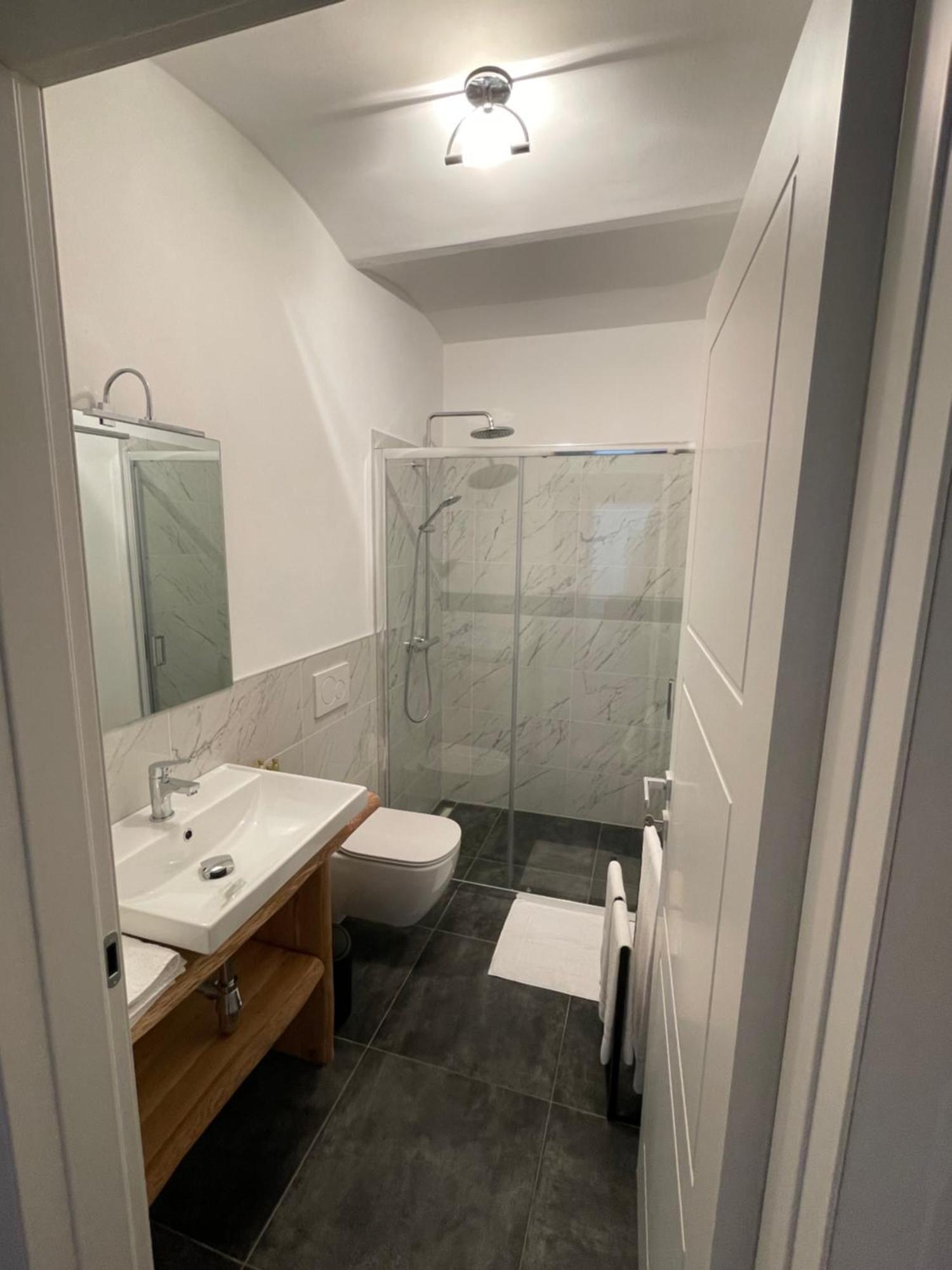 Tenuta Dei Vicini - Luxury Apartments San Marzano Oliveto Kültér fotó